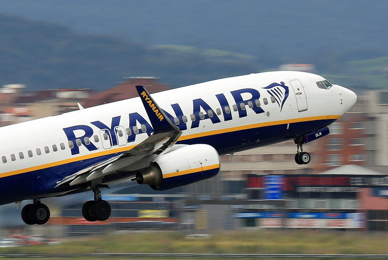 Ryanair променя правилата за чекирания багаж от 10 ноември, ето какво трябва да знаете